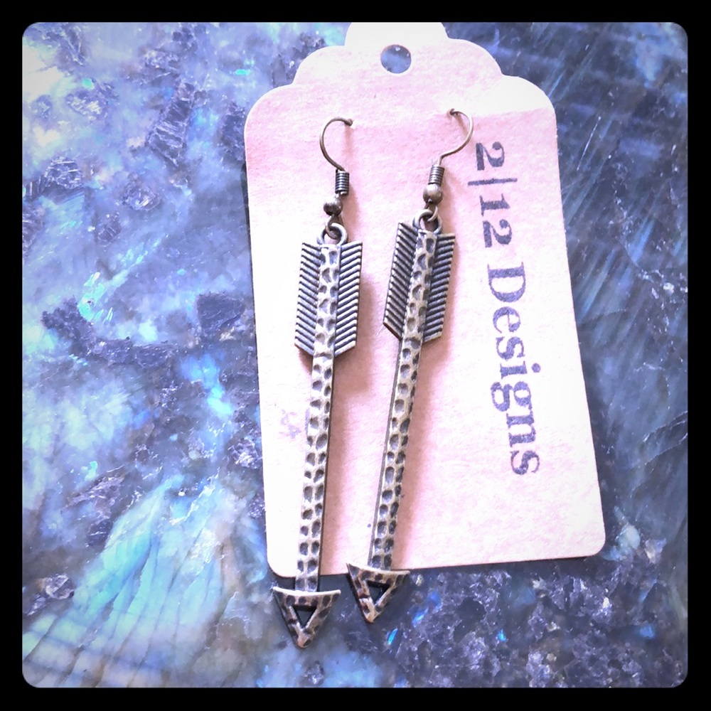2/12 Designs Antiqued Gold Dangle Boho Arrow Earrings‎